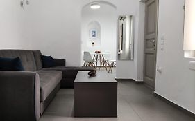 Mareva'S House